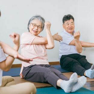高齢者向けの運動は？健康維持・向上におすすめの種目を解説