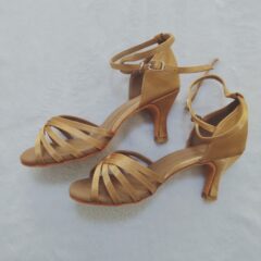 社交ダンスに必要なもの！必須アイテムや慣れたら用意するものを紹介