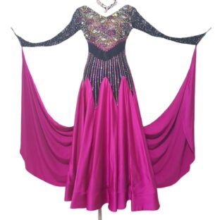 フーシャ/黒ドレス　240802