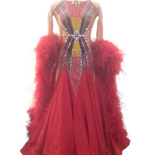 赤レインボードレス　Mサイズ　250107